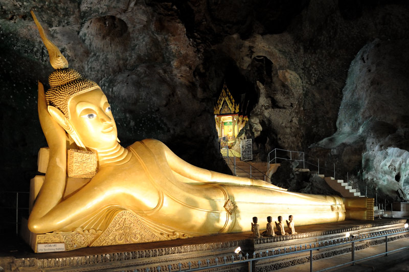 Специальный пещерный Будда.